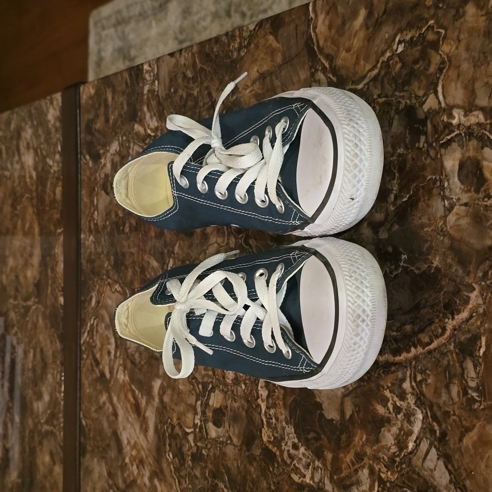 Green size 8 Converse